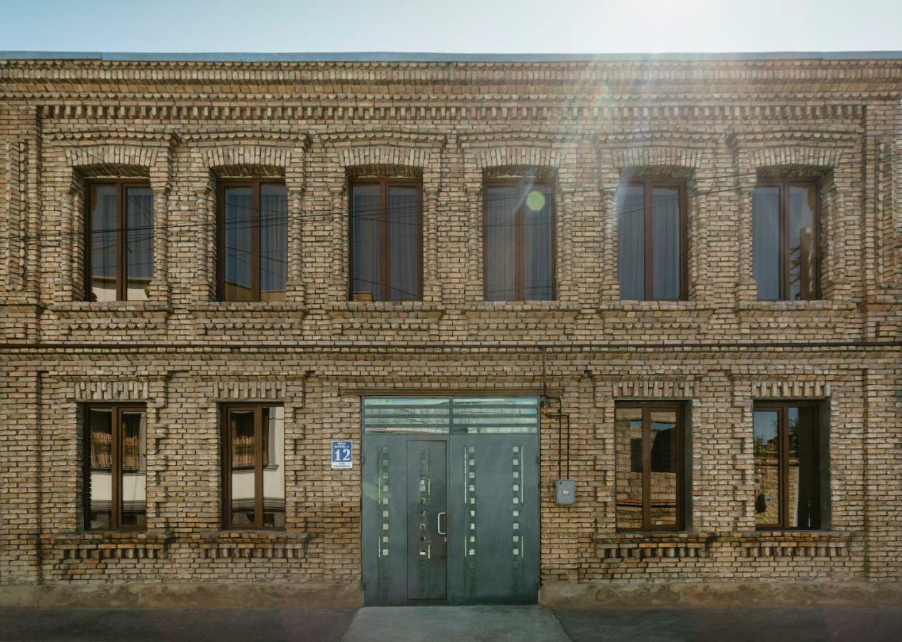 Brick Walls Gori Exterior photo